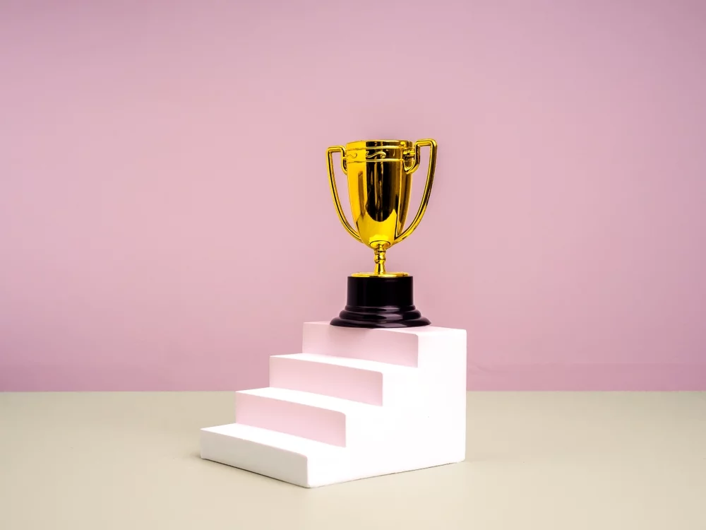 Gradini del podio e trofeo